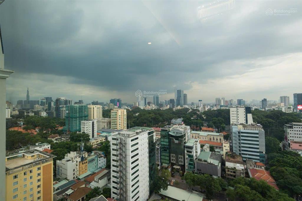 Cho thuê căn hộ view trực diện chợ bến thành và bitexco quận 1, chỉ 30tr/tháng.  0976 940 ***
