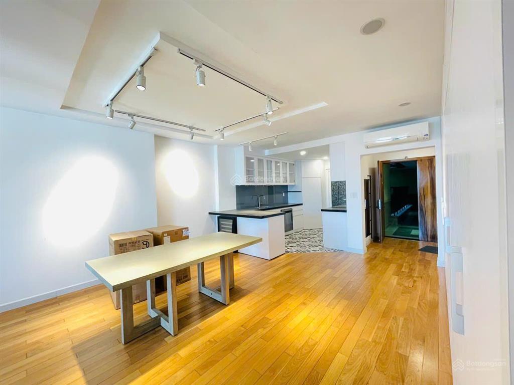 Bán căn hộ léman, quận 3( cũ), tặng 2 chỗ đậu xe 50 năm, 19.5 tỷ, 3pn, 120m², view trung tâm quận 1