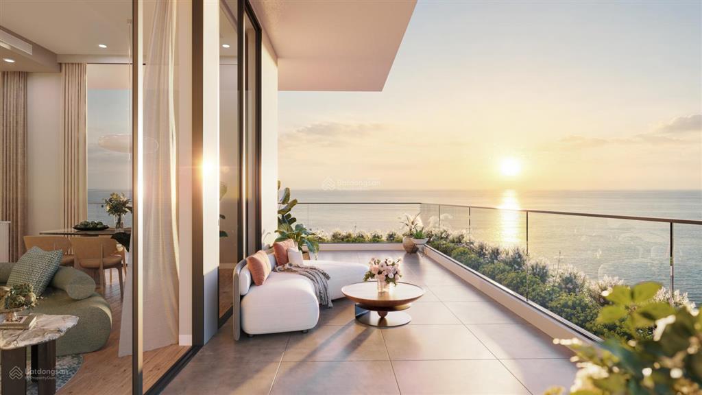 Bán căn 2pn tháp b  giá tốt tầng cao 14 view nhìn bao quát biển và núi rada. liền kề căn góc