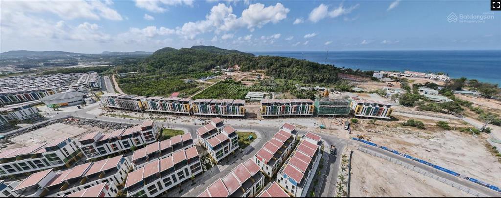 Hiếm  meypearl phú quốc bán 2pn tháp b  tầng cao view biển  núi sở hữu lâu dài.bàn giao nhà 2027