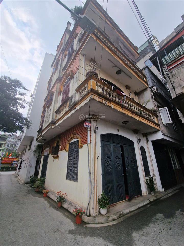 Bán nhà 4 tầng 1 tum sổ đỏ chính chủ 2 mặt ngõ to.