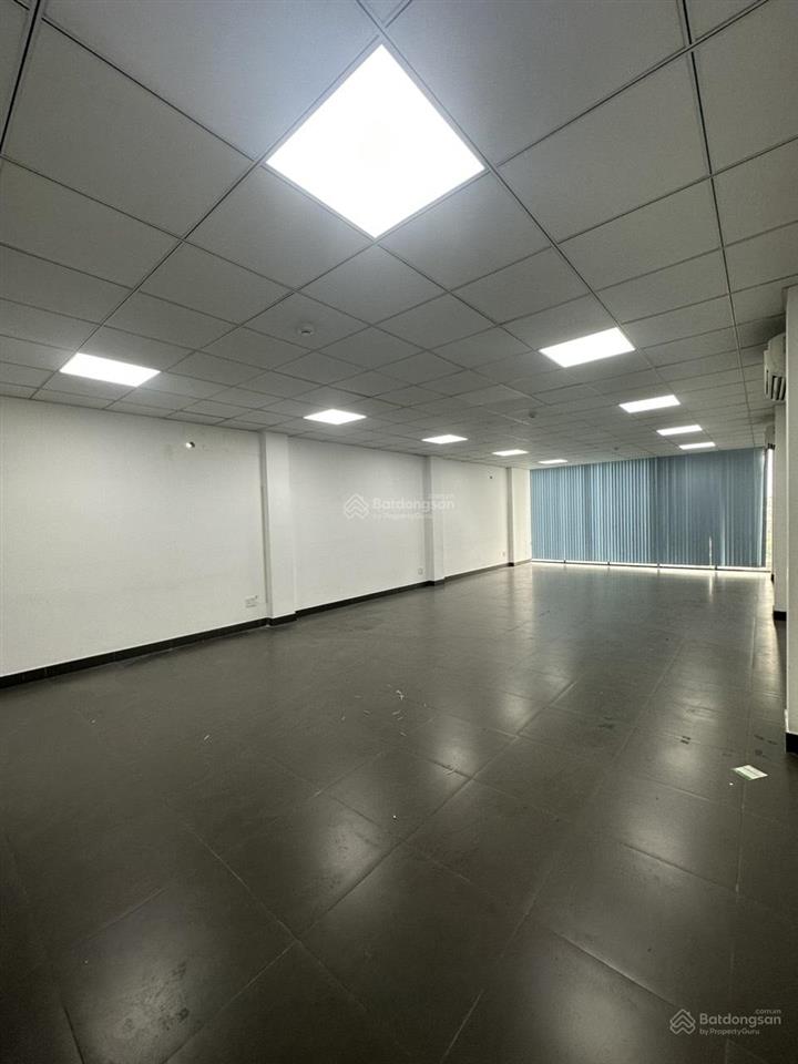 Văn phòng làm việc khu vực t3  tân bình