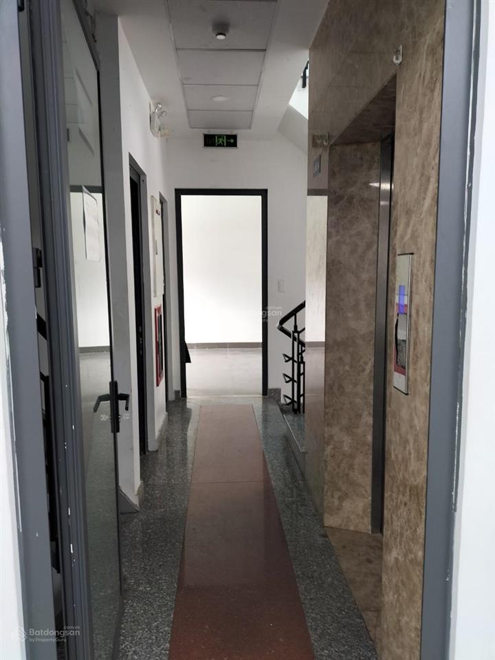 Văn phòng làm việc khu vực t3  tân bình