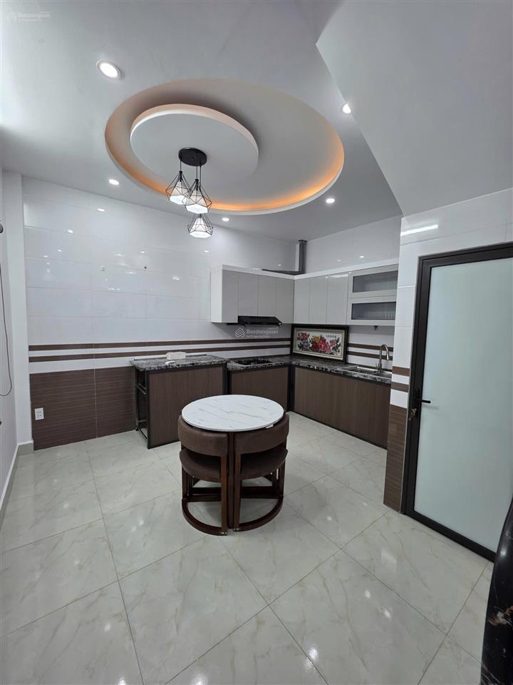 Nhà 3 tầng thành tô tràng cát ô tô đỗ cửa