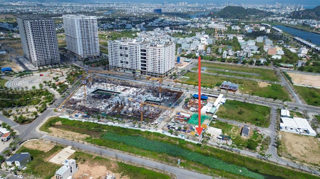 Bán đất t2 view kênh sát chung cư fpt plaza 4 bán lỗ 800tr