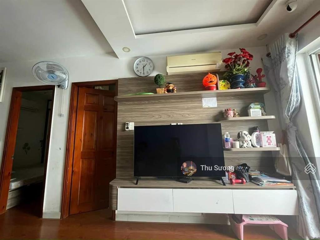 Bán nhà như hình (tầng đẹp) 8x plus sổ cầm tay 63m2 2pn 2wc