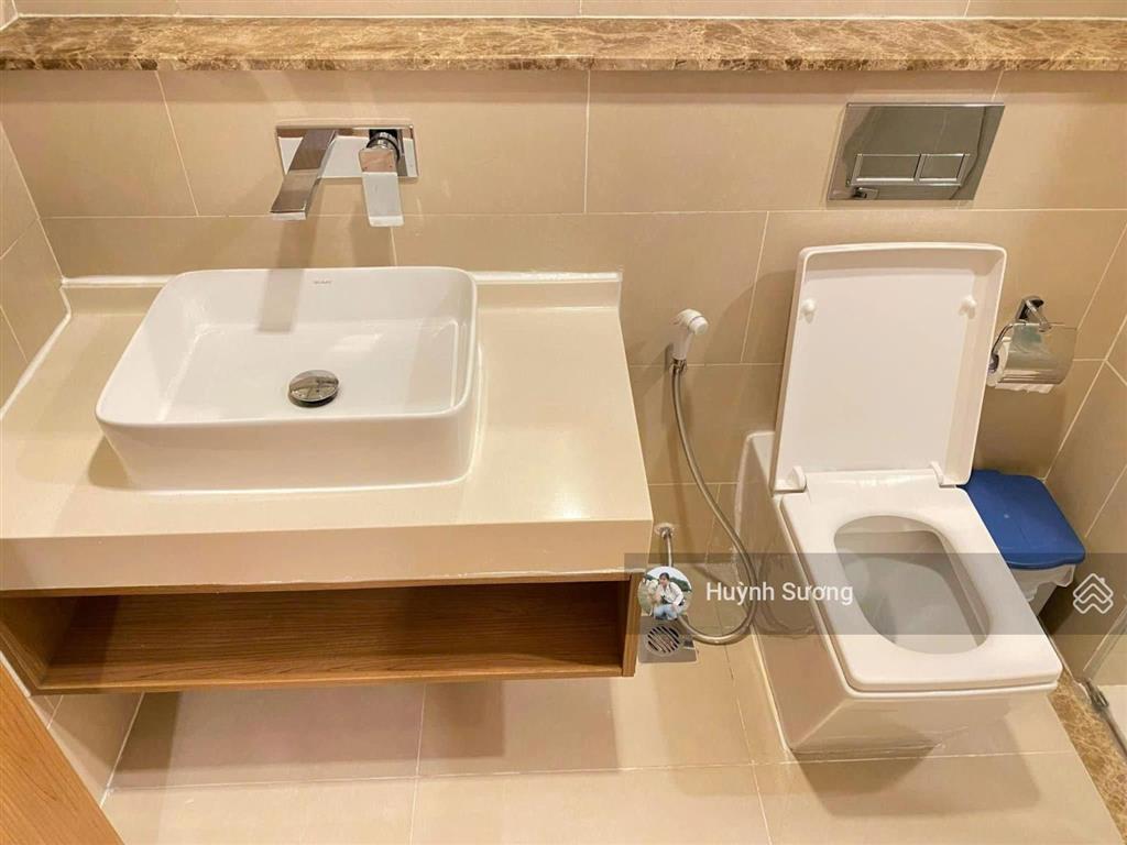 Cho thuê cc 2pn, 2wc tại rivera park sài gòn, 16 triệu, 74m2, view đẹp