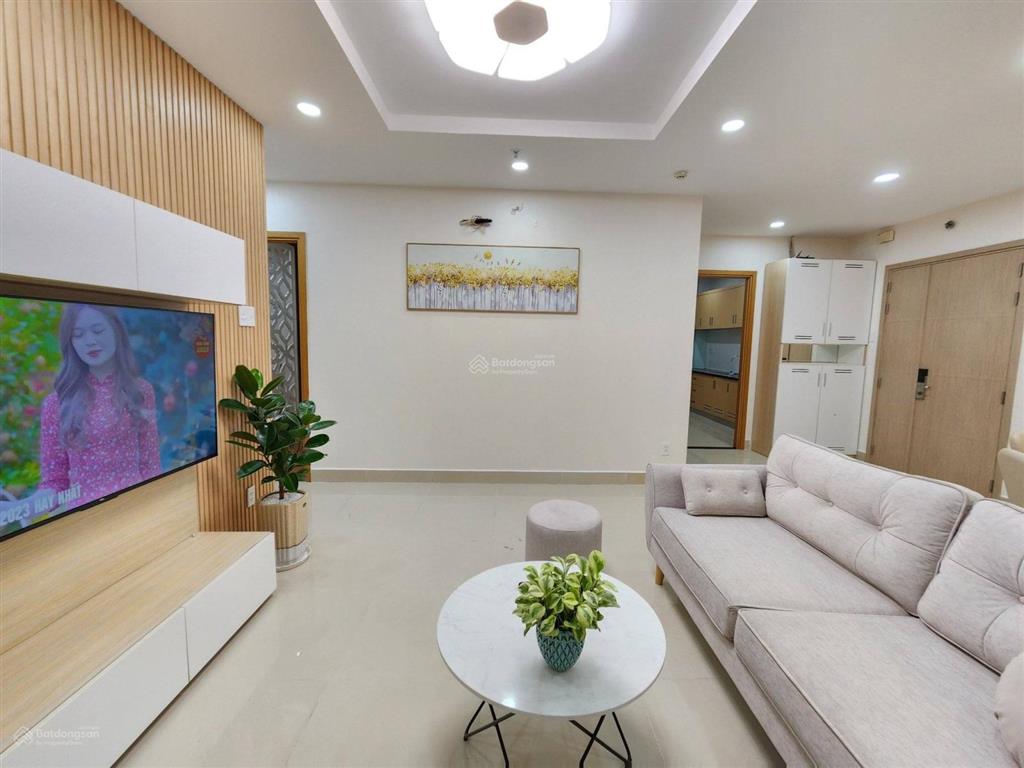 Bán căn hộ cao cấp 3pn, 2wc, 114m2, 6,8 tỷ tại lucky palace, đường phan văn khỏe, quận 6, giá thật.