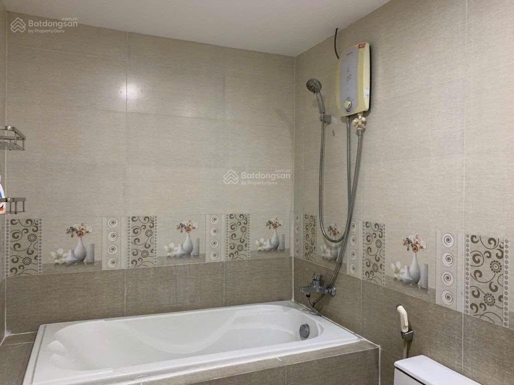 Cho thuê 3pn  112m² remax nhà trống, quận 6 giá 9,5 tr/th giá thật (nhanh tay).