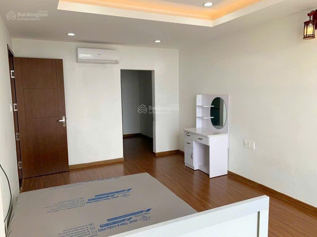 Cho thuê 3pn  112m² remax nhà trống, quận 6 giá 9,5 tr/th giá thật (nhanh tay).