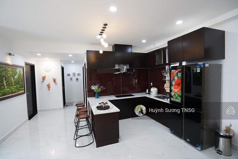 Chính chủ bán căn hộ cao cấp (sổ hồng) res green nhà đẹp, thoáng, căn góc.