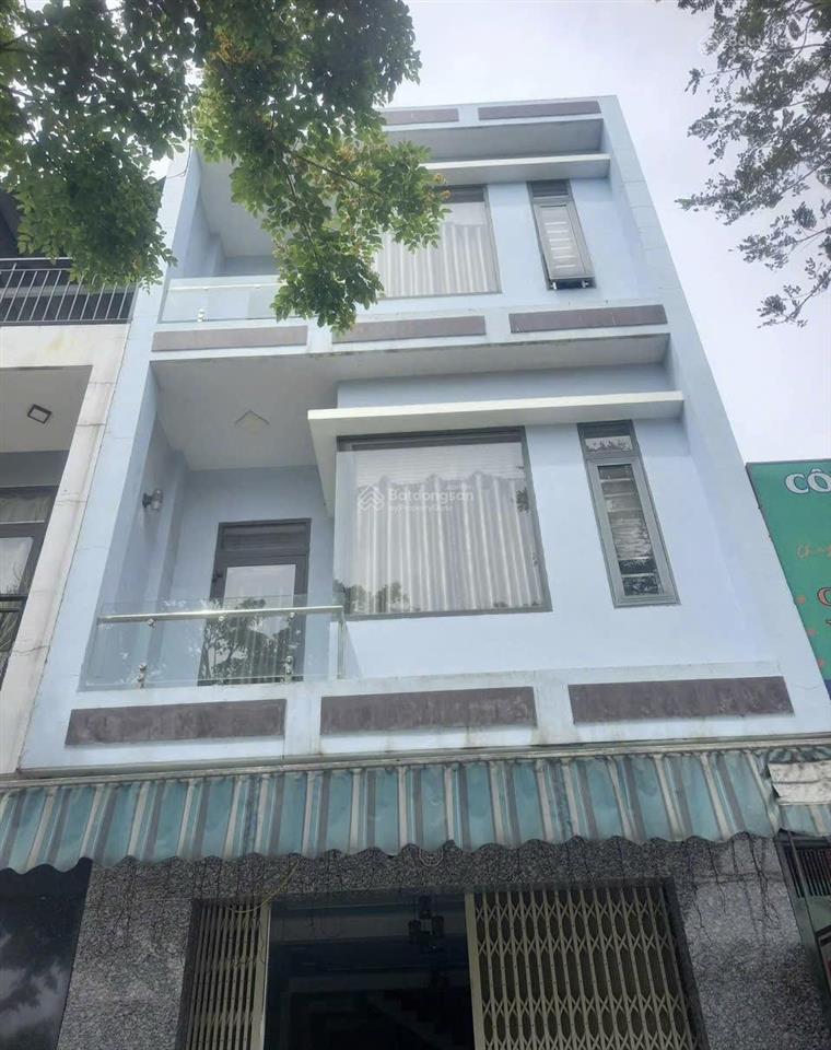 Nhà 3 tầng đường hoàng thị loan  diện tích 100m2 ngang 5m
 hướng tây bắc