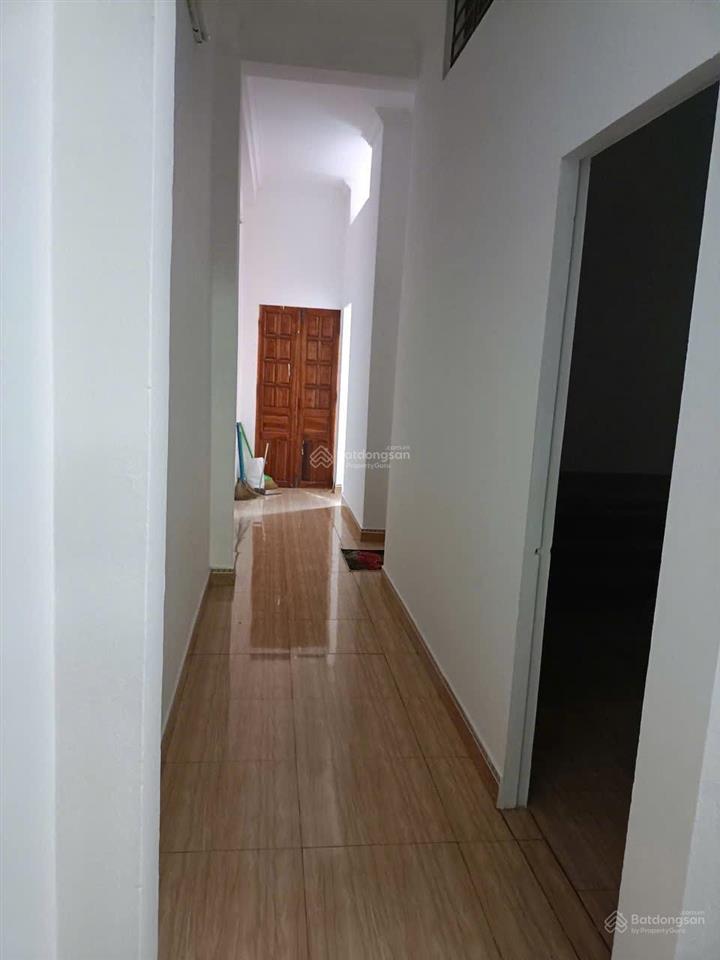 Nhà 3 tầng đường kỳ đồng , ngay chợ ,  diện tích 100m2 ngang 5m  za 10,x tỷ