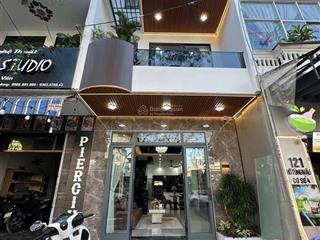 Nhà 3 tầng mt đường hồ tùng mậu nội thất cao cấp vị trí cực đẹp khu dân cư văn minh,