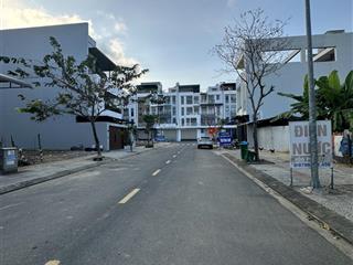 Hàng giá tốt , đất đường 7m5 hoà phú 27 .  diện tích 92m2 ngang 5m  hướng đông bắc