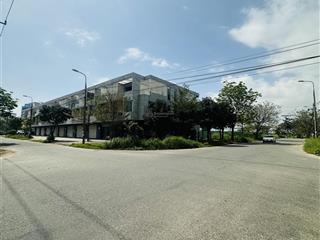 Shophouse 3 tầng 3 mặt tiền đường 10m5 khúc thừa dụ . sơn trà  diện tích 185m2 ngang 24m