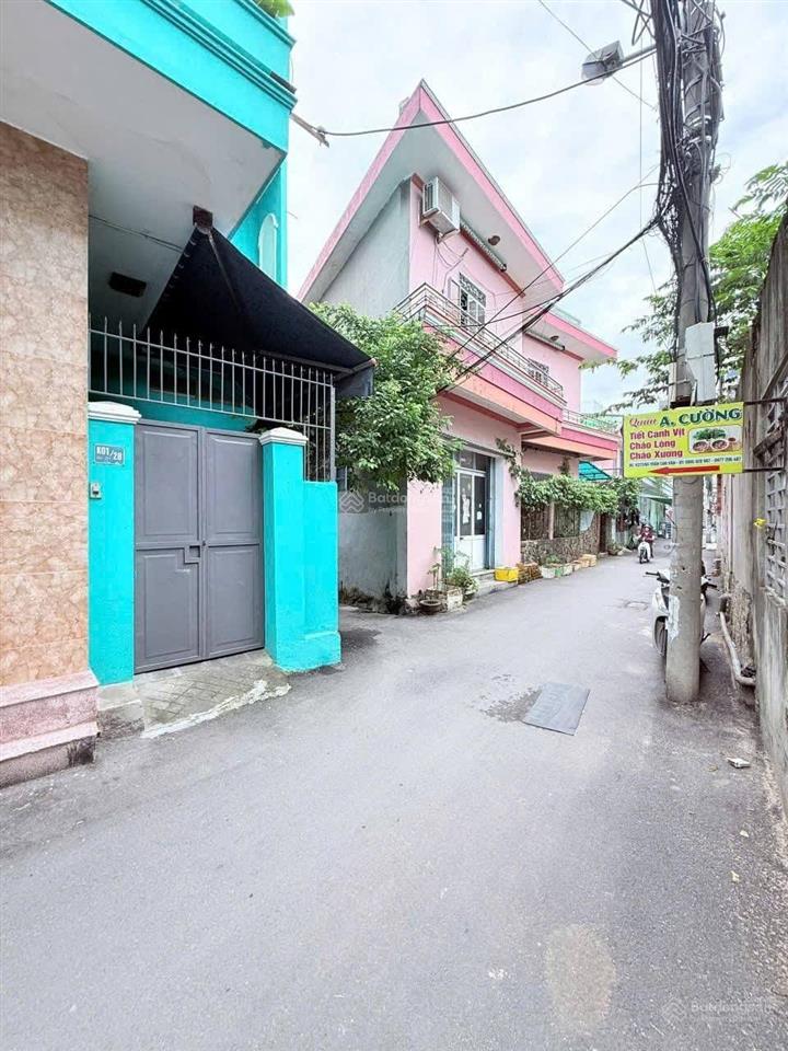 Nhà 2 mê 1 tum...đi kiệt 1/28 tôn thất đạm vào 20m hướng tây dt  62m2 ngang 5m55 nở hậu 5m66