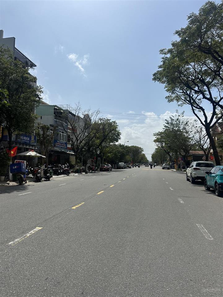 Nhà 4 tầng 2 mặt tiền trần nhân tông . sơn trà  diện tích 195m2 ngang 13m