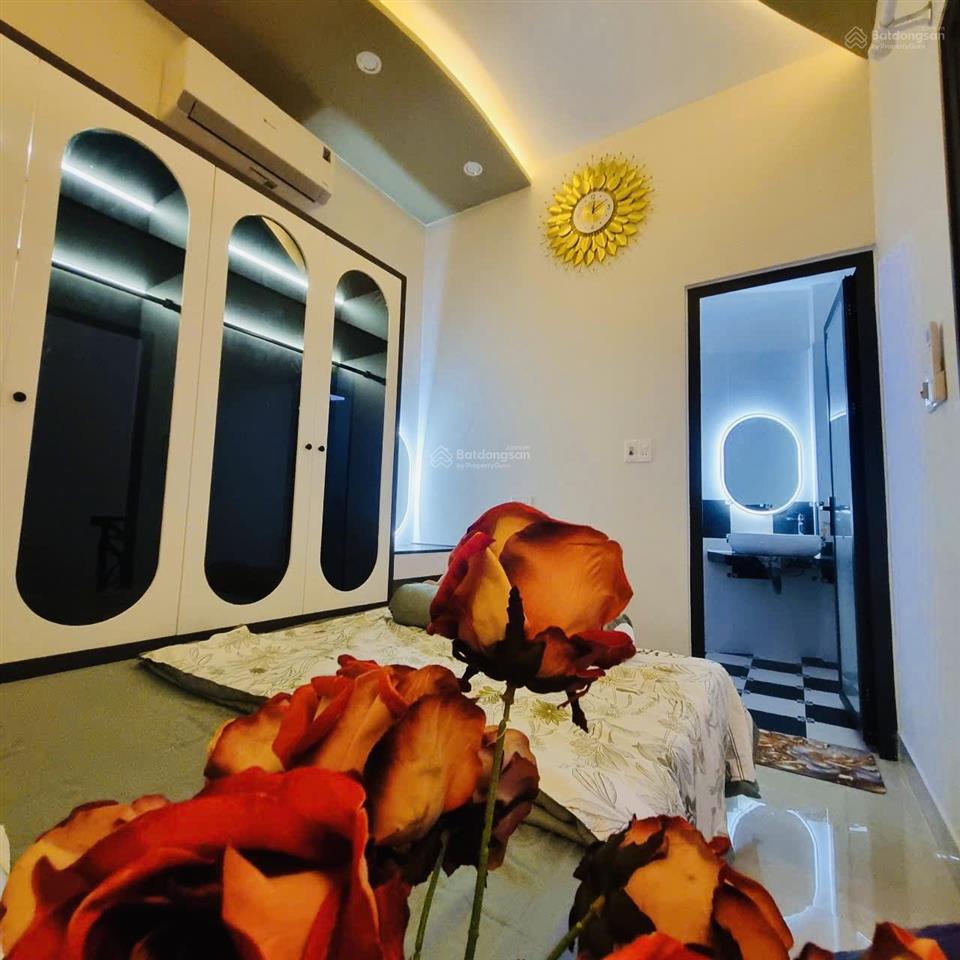 Nhà 3 tầng kiệt otok408/.. tôn đức thắng .
 diện tích 60m2 ngang 8m ( oto ngủ trong nhà )