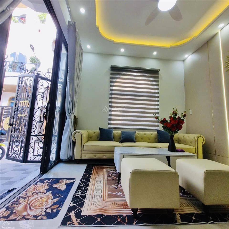 Nhà 3 tầng kiệt otok408/.. tôn đức thắng .
 diện tích 60m2 ngang 8m ( oto ngủ trong nhà )