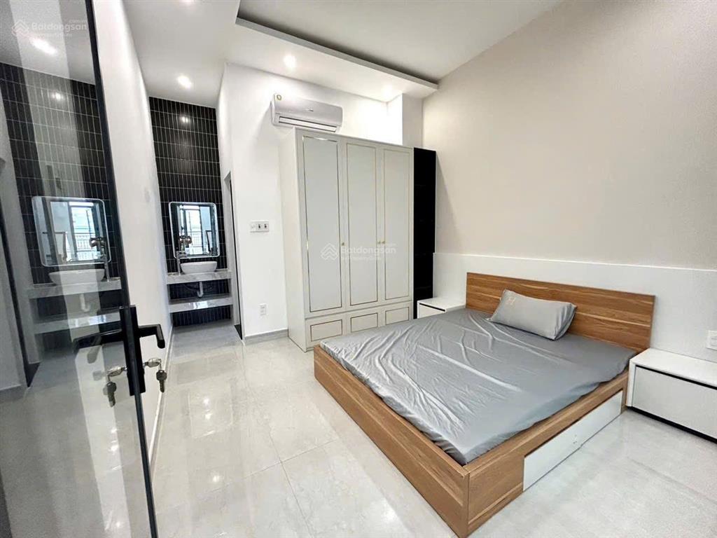 Nhà 3 tầng đường 5m5 phú lộc 20. vị trí cách biển nguyễn tất thành 500m, gần chợ  trường
