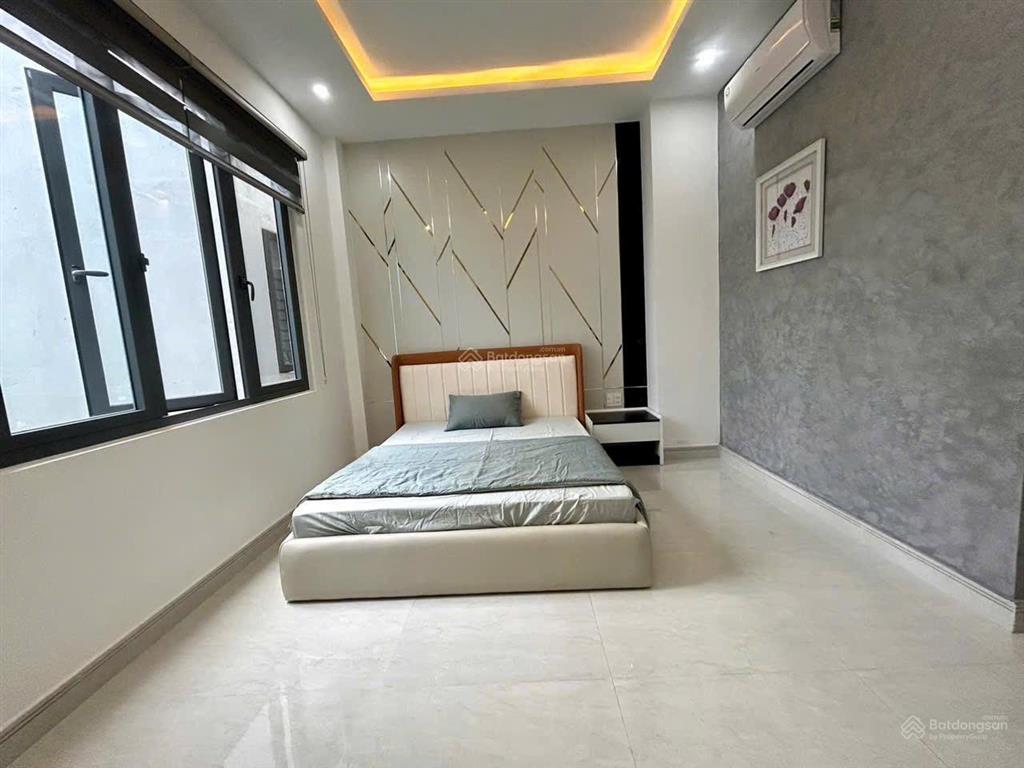 Nhà 3 tầng đường 5m5 phú lộc 20. vị trí cách biển nguyễn tất thành 500m, gần chợ  trường