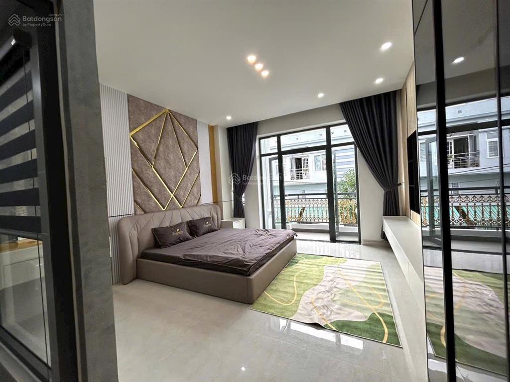 Nhà 3 tầng đường 5m5 phú lộc 20. vị trí cách biển nguyễn tất thành 500m, gần chợ  trường