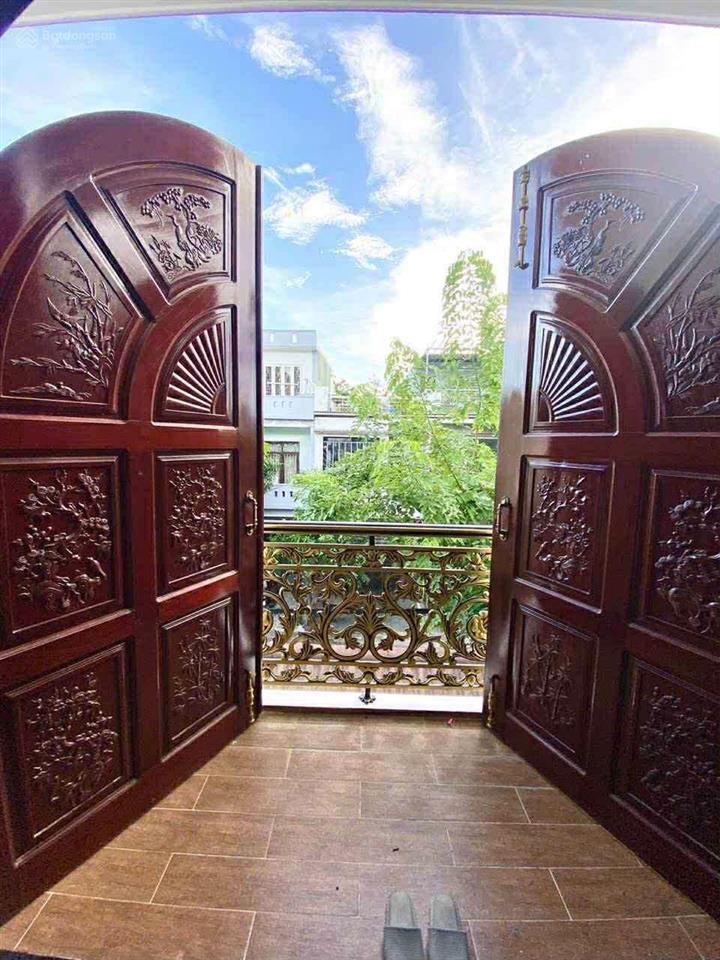 Biệt thự 2,5 tầng đường phú lộc 1. giá gả nhanh 12,2 tỷ (bán bằng giá đất) gần biển