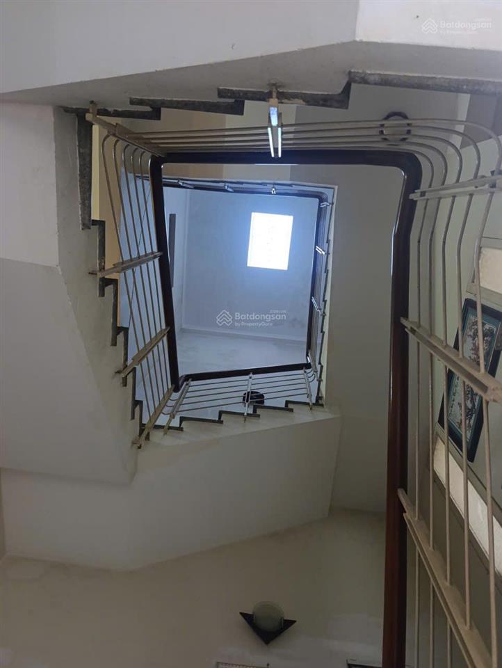 Nhà 3 tầng đường lê thanh nghị , sát chợ hoà cường . hải châu
 dt 118m2 ngang 5m