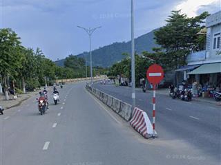 Đất mặt tiền đường 33m hoàng văn thái , đường lên bà nà , dt 112m2 ngang 4m5 . hướng tây bắc .