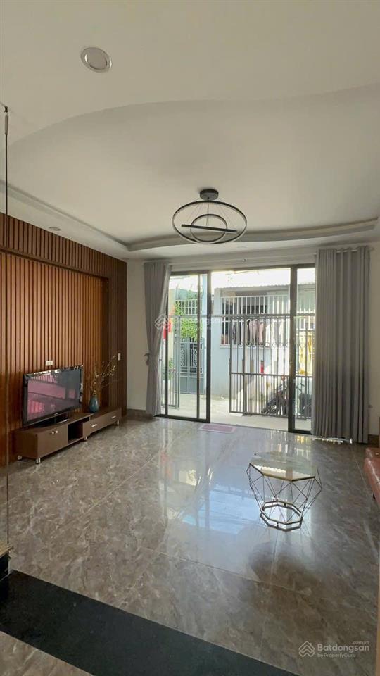 Nhà 2 tầng kiệt k62/.. nguyễn huy tưởng  diện tích 81m2 ngang 5m vuông vức  hướng đông bắc