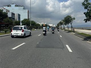 Hàng hiếm .. cặp đất nguyễn tất thành , view biển , vị trí xây cao tầng , dt 250m2 ngang 10m ,