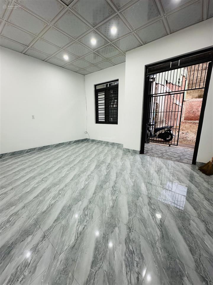 Nhà cấp 4 kiệt k183/.. tôn đản . dt 60m2 ngang 5m , hướng đông nam , công năng 1 phòng ngủ ,