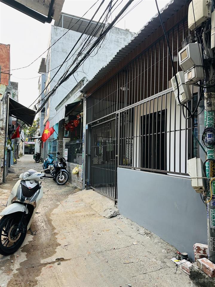 Nhà cấp 4 kiệt k183/.. tôn đản . dt 60m2 ngang 5m , hướng đông nam , công năng 1 phòng ngủ ,