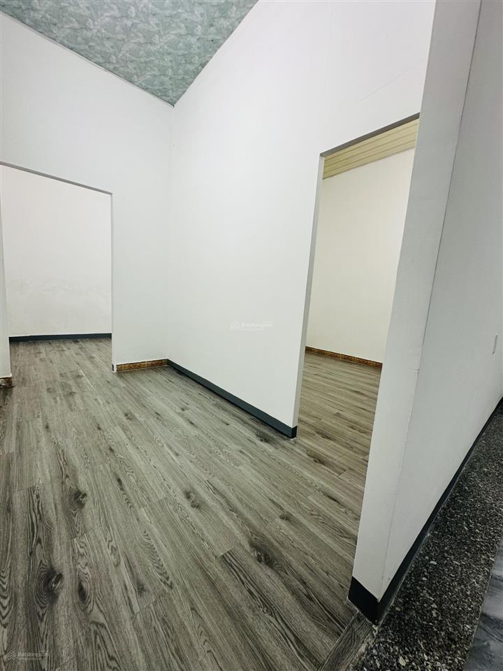 Nhà cấp 4 kiệt k183/.. tôn đản . dt 60m2 ngang 5m , hướng đông nam , công năng 1 phòng ngủ ,