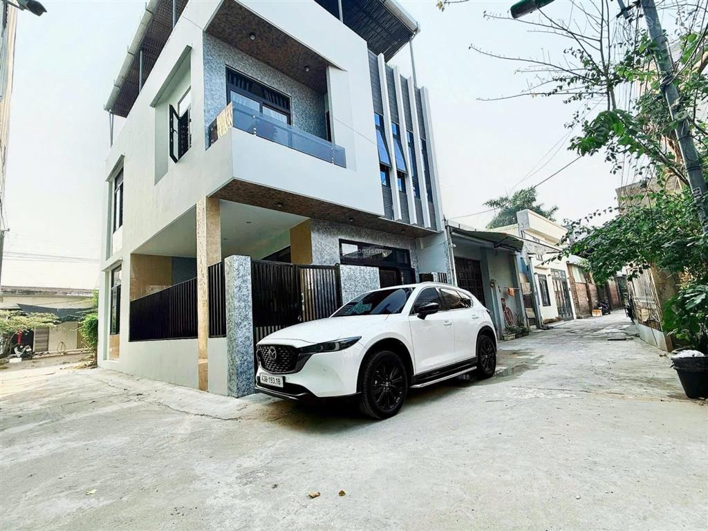Nhà 3 tầng 3 mê kiểu villa 3 mặt kiệt tôn đản  ô tô đậu  cách trường tiểu học 40m 