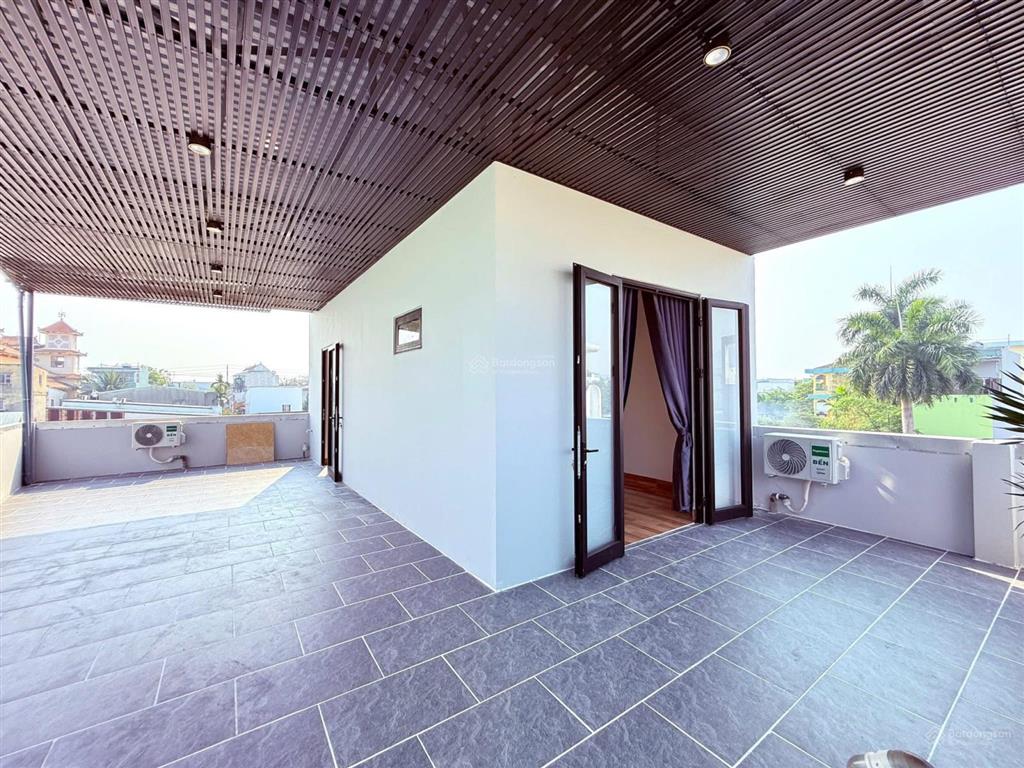 Nhà 3 tầng 3 mê kiểu villa 3 mặt kiệt tôn đản  ô tô đậu  cách trường tiểu học 40m 