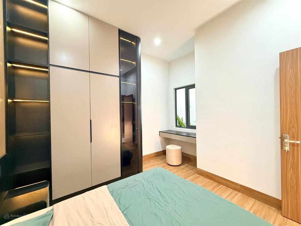 Nhà 2 tầng 2 mê kiệt ô tô 584 tôn đản  diện tích đất 80m2. ngang 6m3