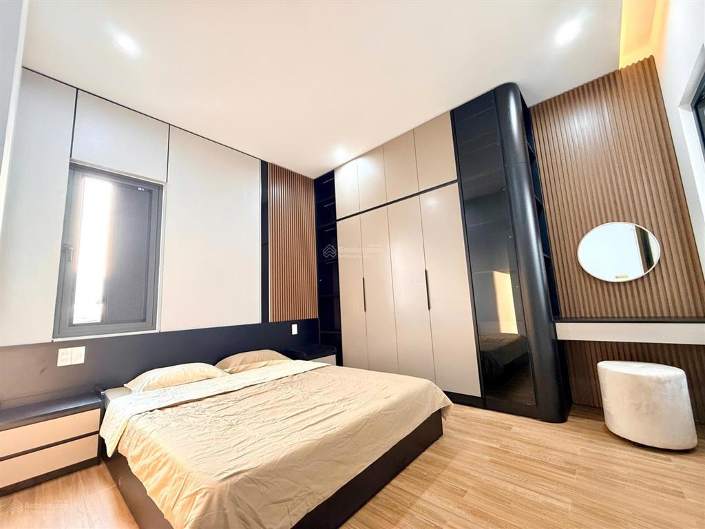 Nhà 2 tầng 2 mê kiệt ô tô 584 tôn đản  diện tích đất 80m2. ngang 6m3