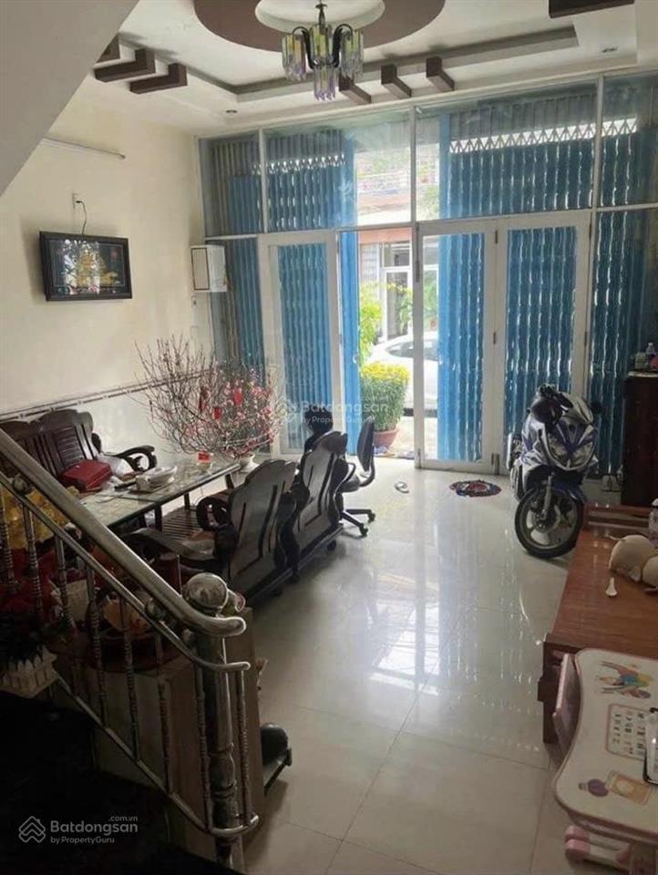 Nhà 2 tầng đường 5m5 vũ quỳnh, song song biển nguyễn tất thành. diện tích 75m2. ngang 5m