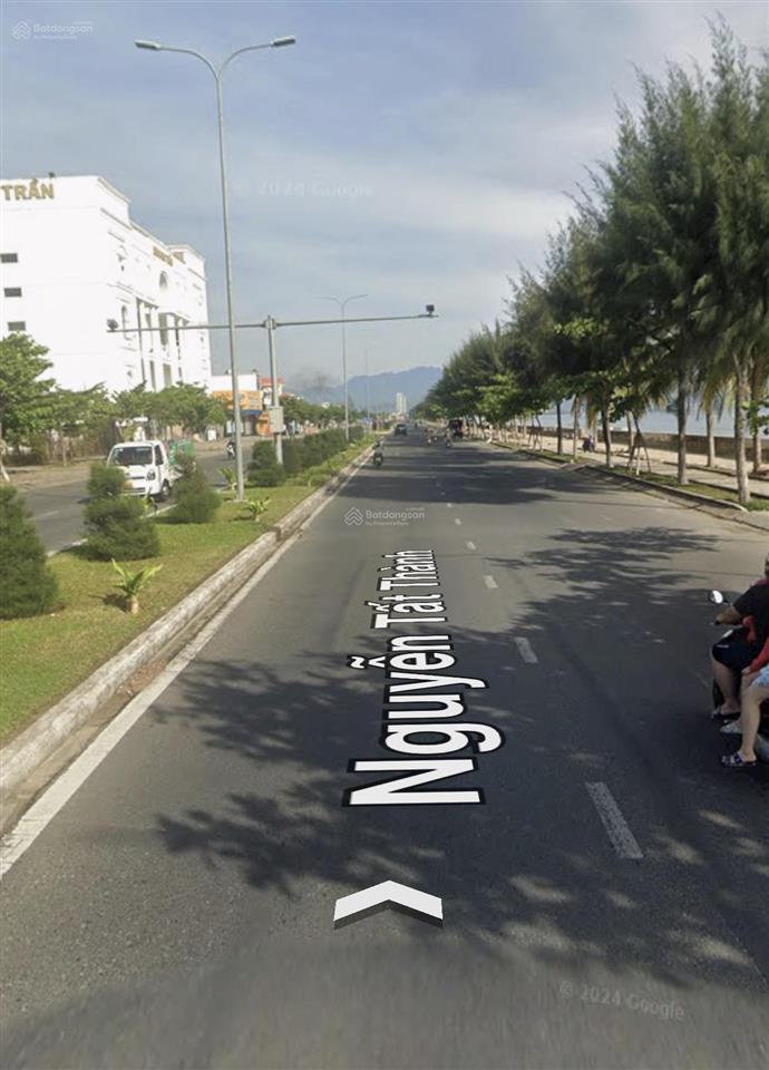 Lô đất mặt biển nguyễn tất thành (trong ô vuông đỏ). dt 125m2 ngang 5m