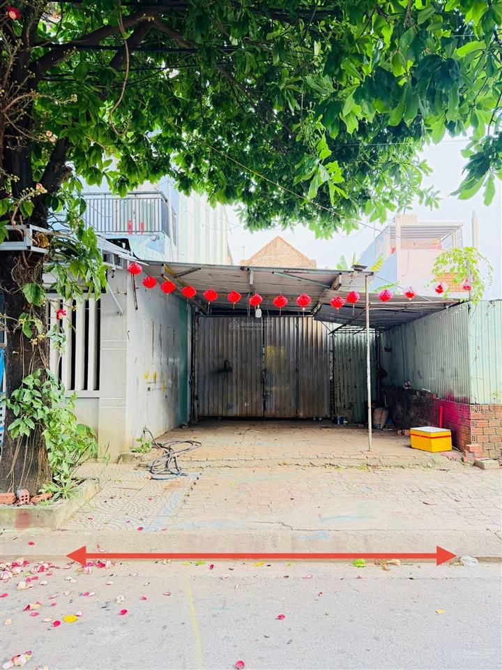 Đất mặt tiền đường 5m5 bàu mạc 4 , xây nhà số 79.
dt 107,5m ngang 5m. hướng tây bắc. sạch đẹp,