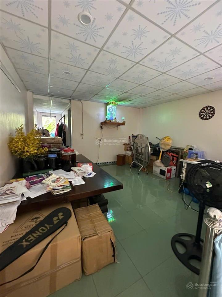 Nhà gác đúc đường 5m5 dương đức hiền . hoà minh . dt 72m2 ngang 4m5 , nhà 2 phòng ngủ ,