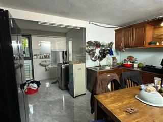 Nhà gác đúc đường 5m5 dương đức hiền . hoà minh . dt 72m2 ngang 4m5 , nhà 2 phòng ngủ ,