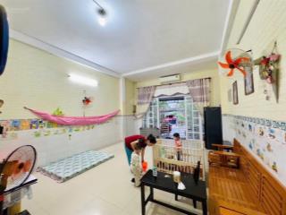 Nhà 2 tầng mặt tiền tốt động
 dt 70m2 ngang 5m
 hướng đông bắc
 nhà 3 pn 2wc.