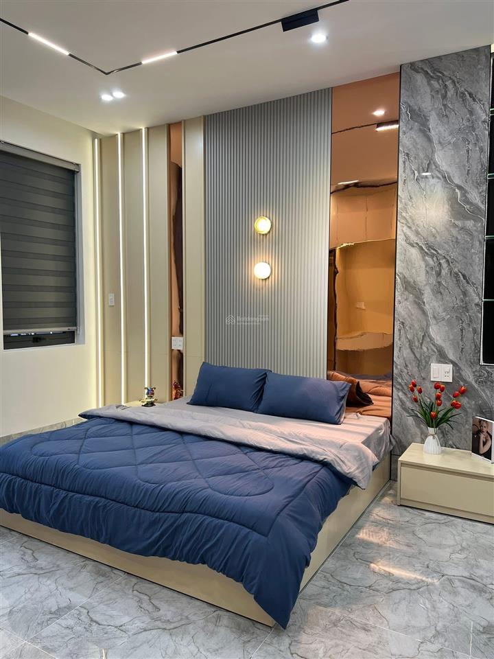 Nhà 3 tầng full nội thất mặt tiền dương đức hiền . hoà minh gần biển nguyễn tất thành