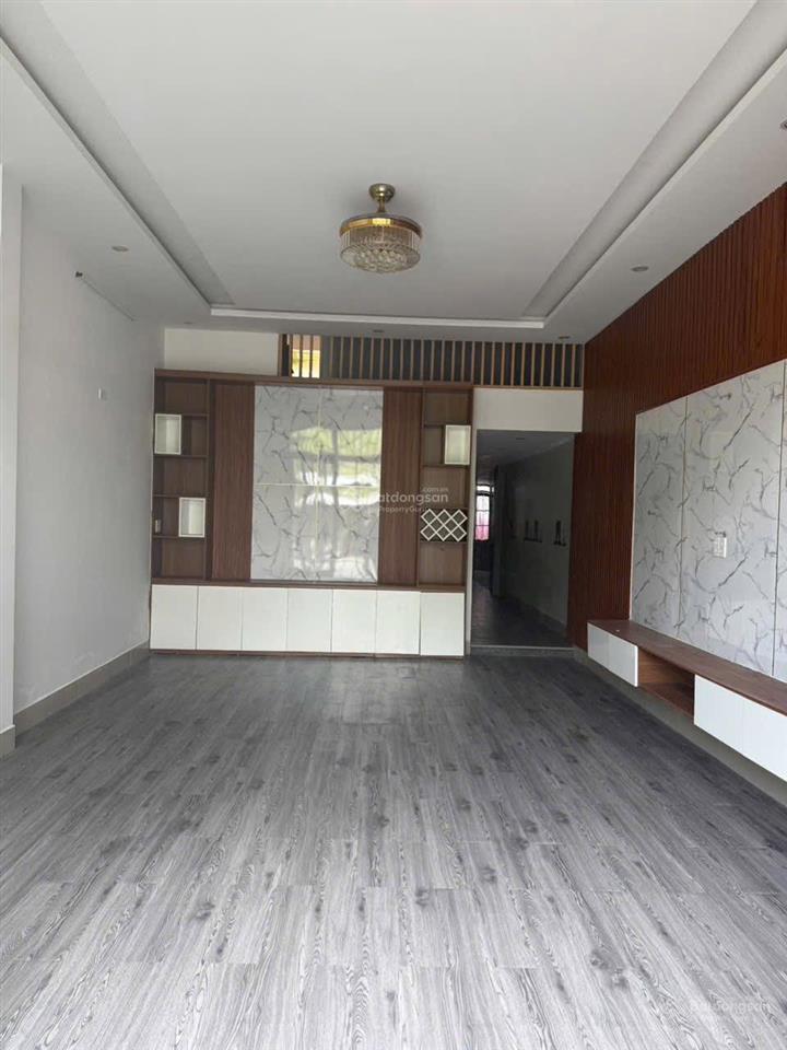 Nhà 2 tầng đường 7m5 trịnh khắc lập, sát mikazuki. gần biển nguyễn tất thành