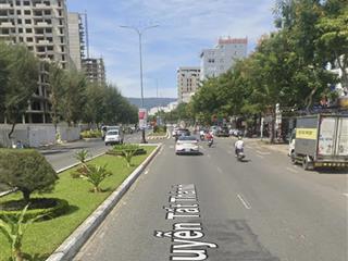 Góc 3 mặt tiền thoáng nguyễn tất thành