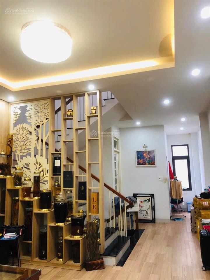 Nhà 3 tầng mặt tiền đường lê lợi , hải châu  dt 85m ( ngang 4m85 nở hậu 5m8 )