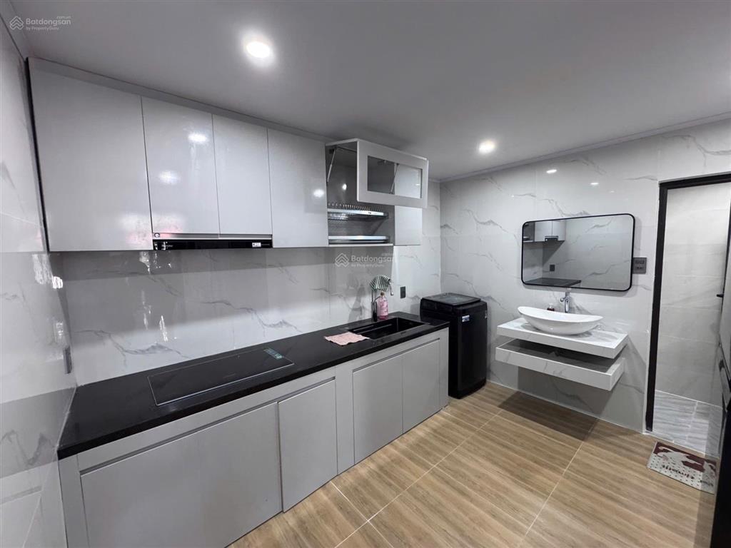 Nhà gác lửng kiệt tôn đản . dt 50m2 nhà 2 phòng ngủ , 2 wc . gia 3.570